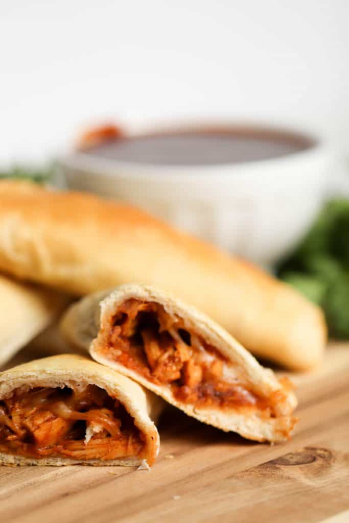 Barbecue Chicken Calzones Recipe - Six Sisters' Stuff