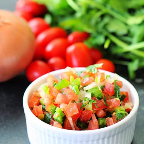 10 Minute Fresh Tomato Salsa - Scrummy Lane