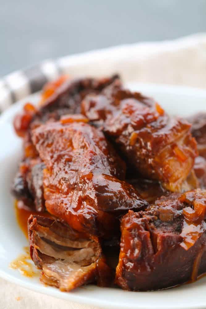 BBQ Country-Style Pork Ribs in the Slow Cooker