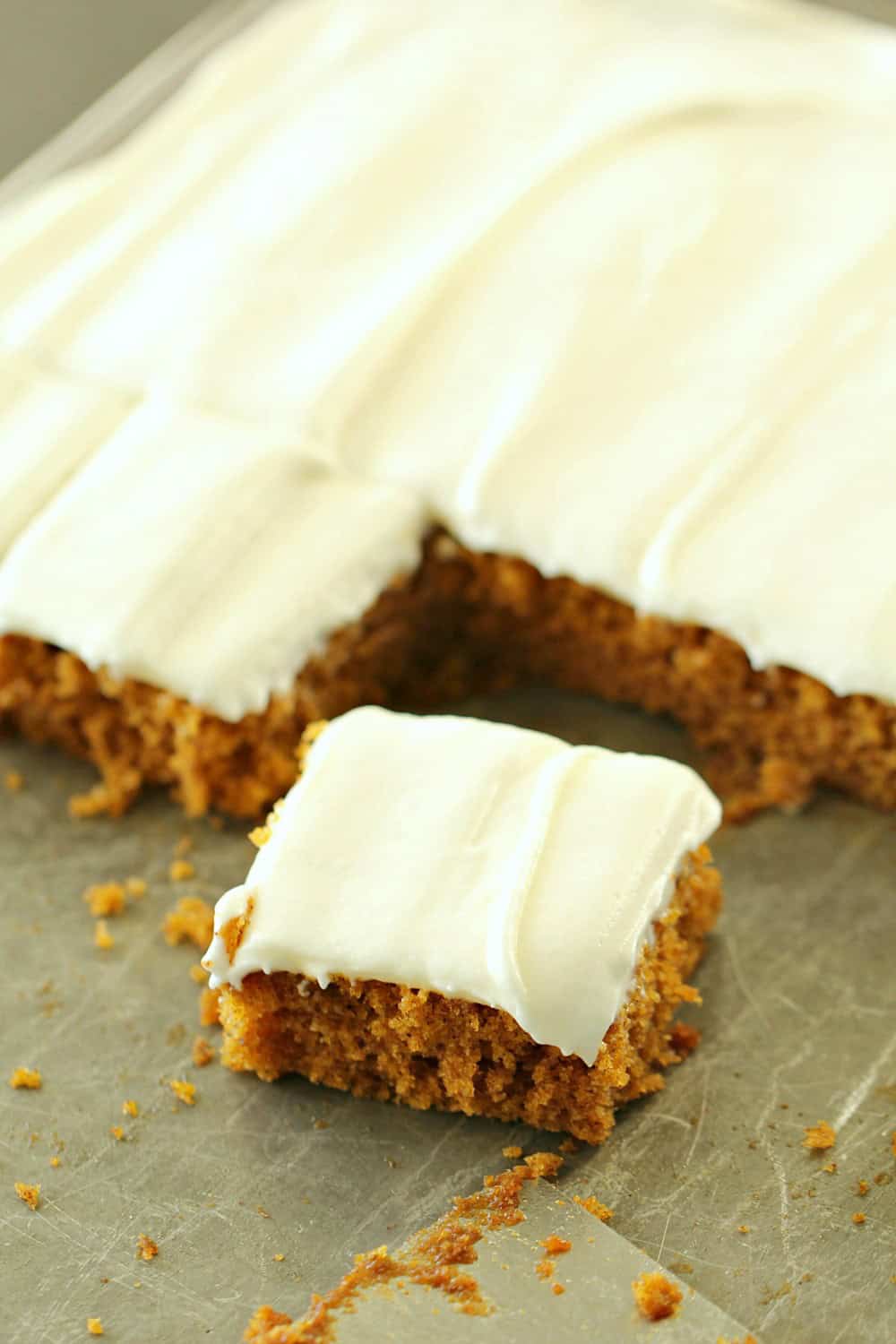 https://www.sixsistersstuff.com/wp-content/uploads/2019/03/The-BEST-Sheet-Pan-Carrot-Cake-with-Cream-Cheese-Frosting-on-SixSistersStuff2.jpg