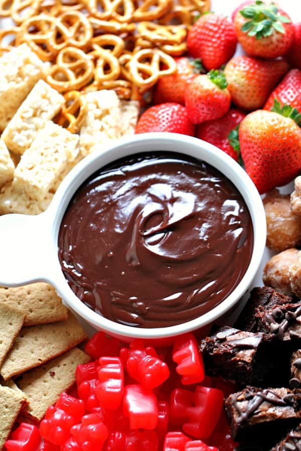 melted chocolate fondue