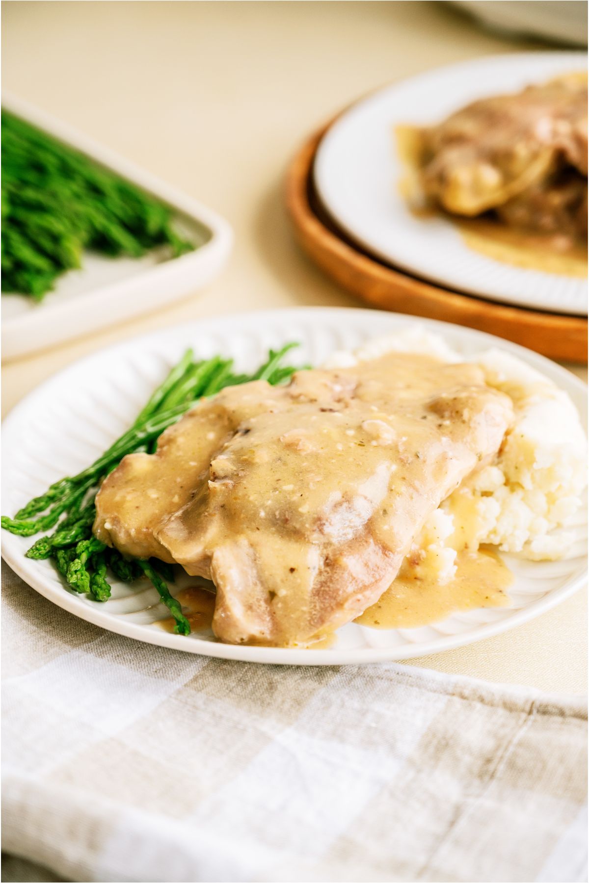 Slow Cooker Pork Chops (5 Ingredients)