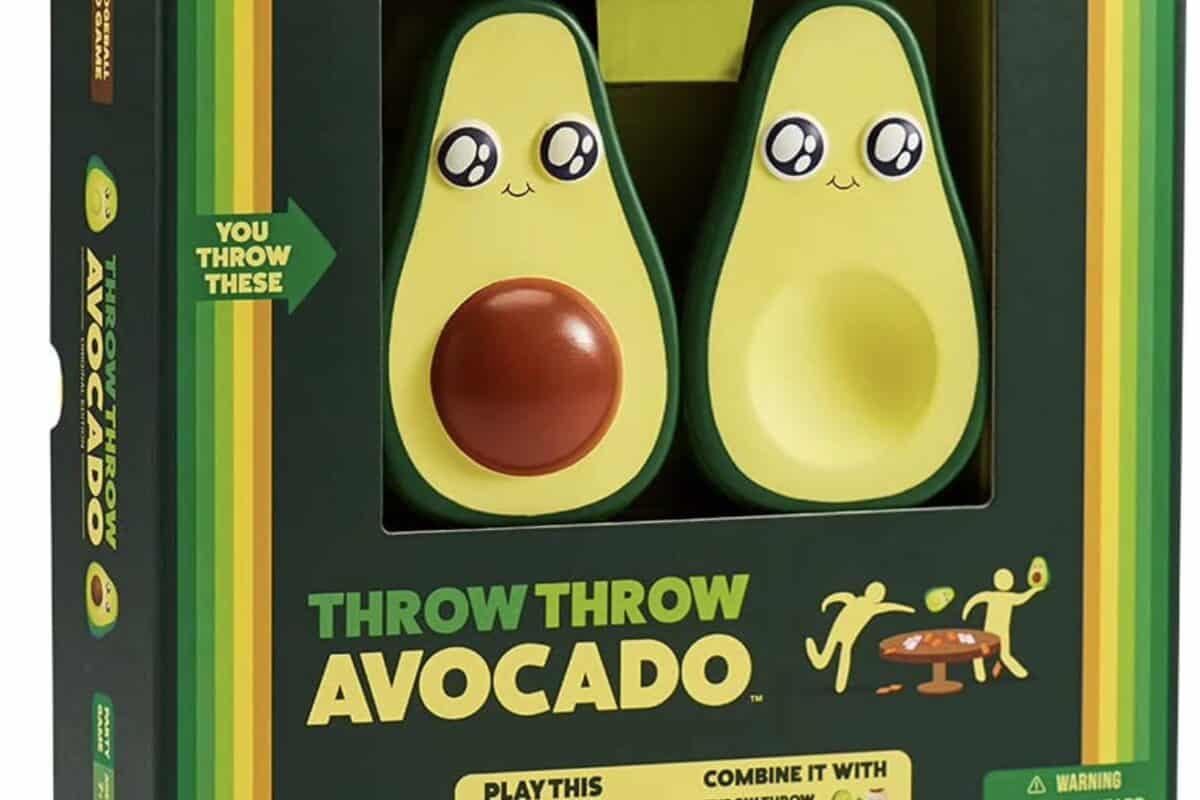 Throw Throw the Avocado dodgeball card game