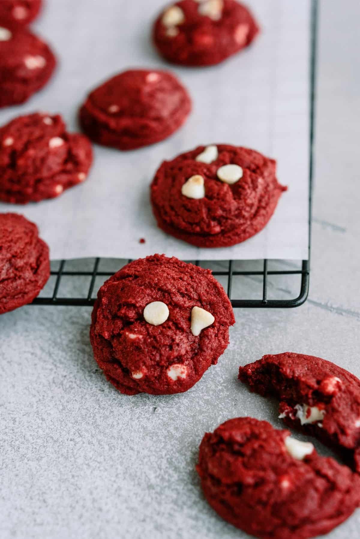 Red Velvet White Chip Cookies - Cookie Madness