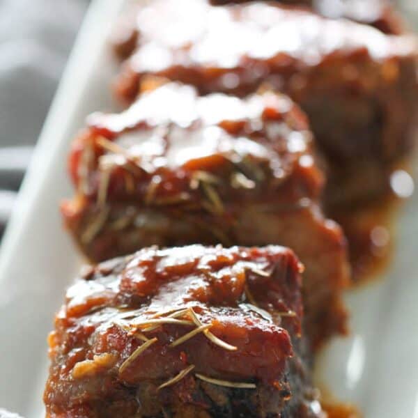 instant pot short ribs on a white plate