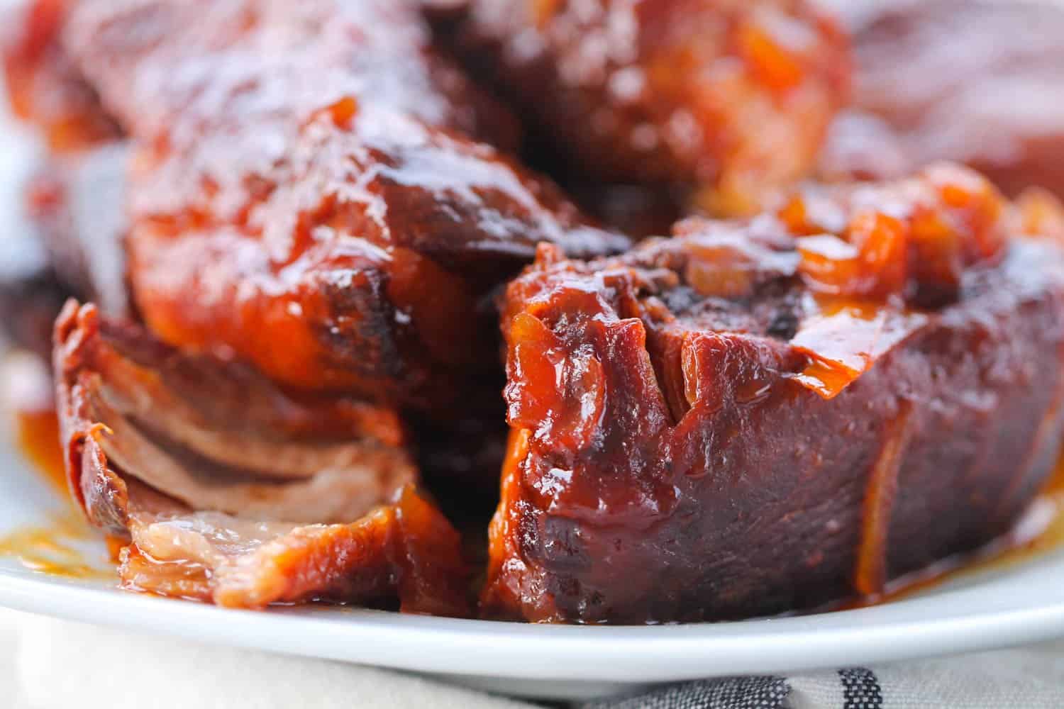 BBQ Country-Style Pork Ribs in the Slow Cooker