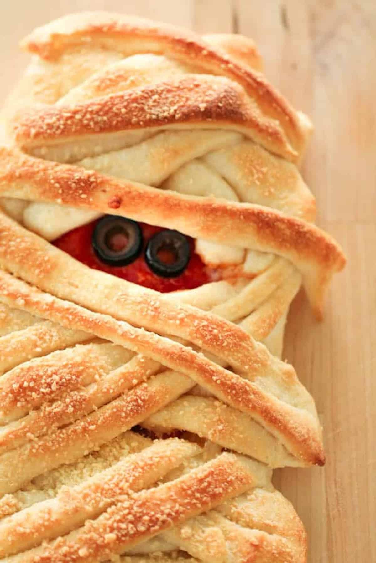 Mummy Pizza Braid